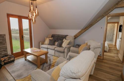 Peopleton House | Hallgarth Farm Holiday Lodge
