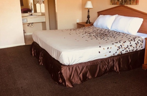 Killeen Hotel | Hallmark Inn and Suites