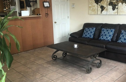 Killeen Hotel | Hallmark Inn and Suites