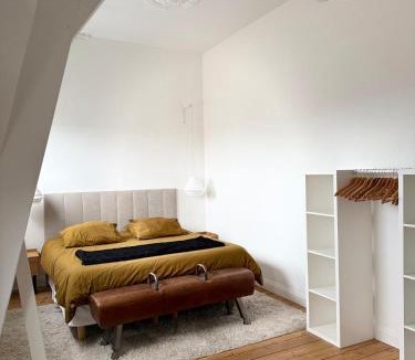 Halluin Apartment | Halluin Marthe Nollet