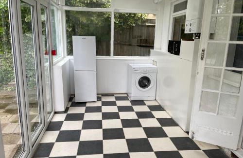 Colyers Apartment | Hallykins