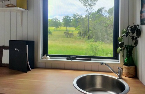 Crescent Head House | Halo at Les Luna Summ