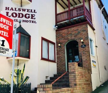 Te Aro Hotel | Halswell Lodge