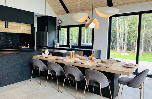 Mansonville House | Halt sur Perkins *Spa *Nature