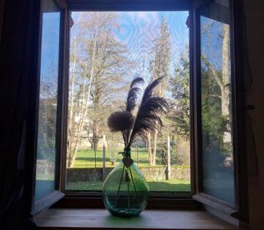 Le Pont-de-Beauvoisin House | Halte convivial,plein centre, wifi ,parking