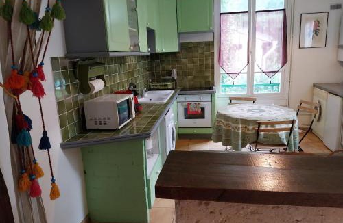 Precy-sur-Oise House | Halte-jardin du hâvre