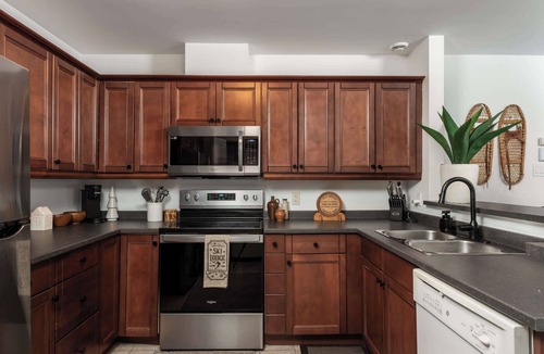 Saint-Faustin-Lac-Carre Condo | Halte MB2 — Terrace, Lake & Hiking