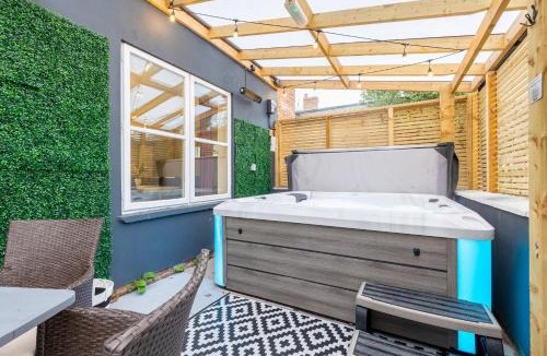 Castle Donington House | Hambleton House