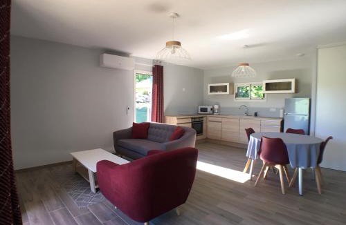 Varetz Ski Chalet | Hameau de Biscaye