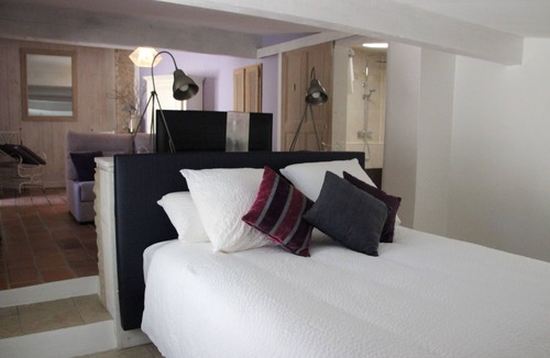 Murs Bed & Breakfast | Hameau Fleur de Pierres B&B