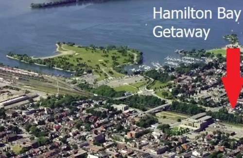 Hamilton House | Hamilton Bay Getaway - Whole House steps to Downtown & Free Parking