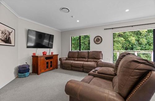 Hamilton House | Hamilton Hideout