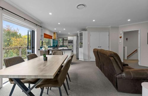 Hamilton House | Hamilton Hideout