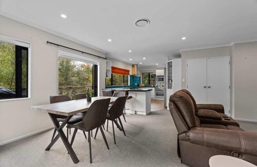 Hamilton House | Hamilton Hideout