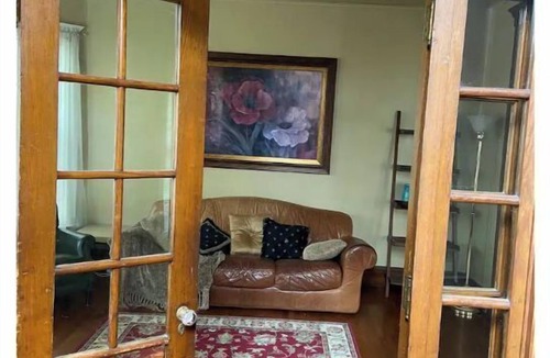 Geneva House | Hamilton House - charming historic home