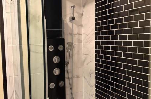 Sturbridge Hotel | Hamilton Inn