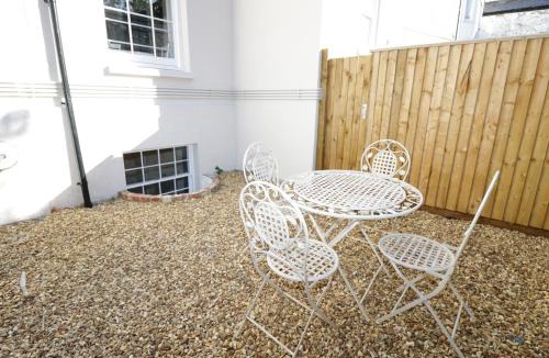 Ryde Apartment | Hamilton's Studio