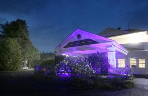 North Kingstown Hotel | Hamilton Village Inn