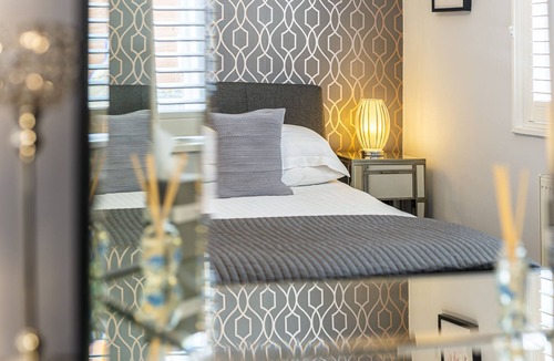 Southend-on-Sea Bed & Breakfast | Hamiltons Boutique Hotel