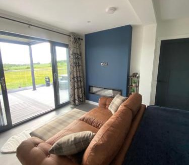 Lockerbie Villa | Hamish's Hideaway