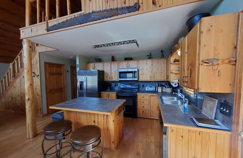 Big Clifty Shores Cabin | Hamley-Lakefront Retreat is Located on 145 Peaceful Acres