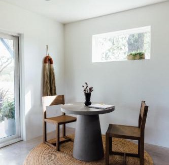 Round Mountain House | Hammock Lodge
