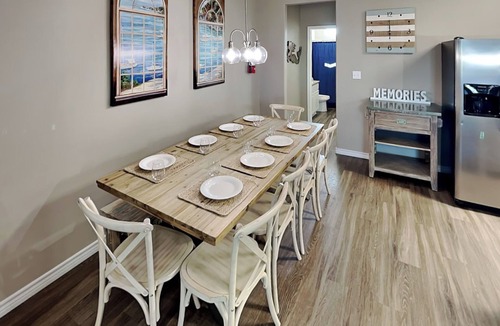 Corpus Christi House | Hammonds Reef | Spacious Pet-Friendly Retreat + Steps to Beach