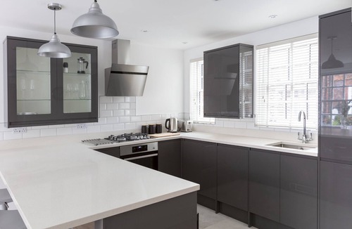 Eton Apartment | Hampden Apartments - The Louis