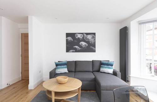 Eton Apartment | Hampden Apartments - The Louis