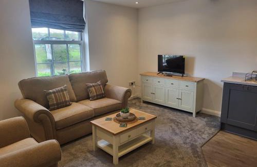 Stourport-on-Severn Apartment | Hampstall Inn