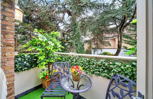 Frognal and Fitzjohns House | Hampstead Escape