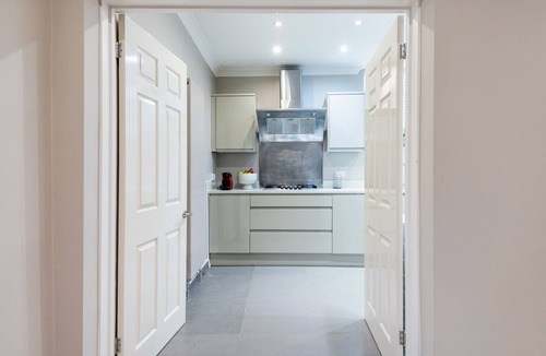 Frognal and Fitzjohns Apartment | Hampstead Garden Flat-Hosted by Sweetstay