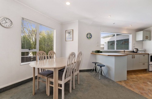 Richmond Heights House | Hampstead Place Cutie