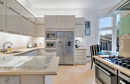 Frognal and Fitzjohns House | Hampstead Village House