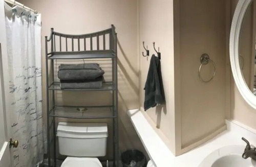 Hampton Apartment | Hampton Beach Condo a Block off the Beach!