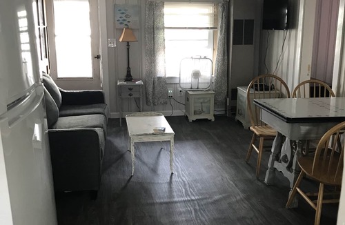 Hampton Cottage | Hampton Beach - Great Location and Immaculate