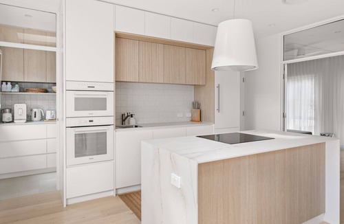 City of Bayside House | Hampton Beach Pearl - A stunning architecturally designed townhouse