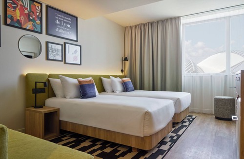 Colombier-Saugnieu Hotel | Hampton by Hilton Lyon Airport
