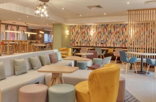 Corby Hotel | Hampton by Hilton Corby