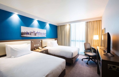 Hamilton Hotel | Hampton by Hilton Hamilton Park