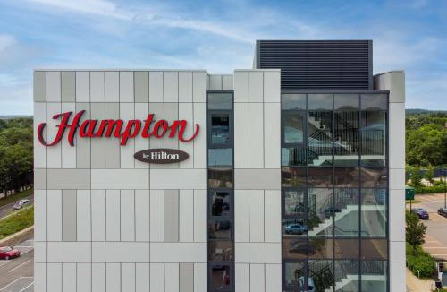 High Wycombe Hotel | Hampton by Hilton High Wycombe