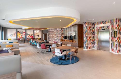 High Wycombe Hotel | Hampton by Hilton High Wycombe