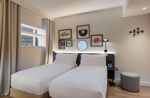 Arcegno Hotel | Hampton By Hilton Locarno