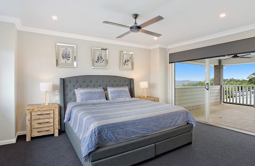 Bilambil Heights House | Hampton Heights - Stunning pet friendly home with pool!