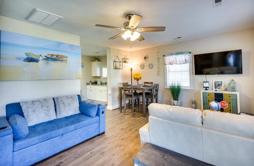 Buckroe Beach House | Hampton Home with Grill Less Than 1 Mi to Beach!