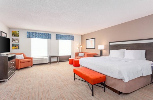 Akron Hotel | Hampton Inn Akron-South