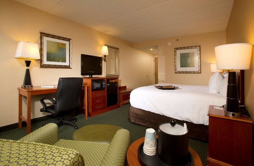 Baileys Crossroads Hotel | Hampton Inn Alexandria/Pentagon South