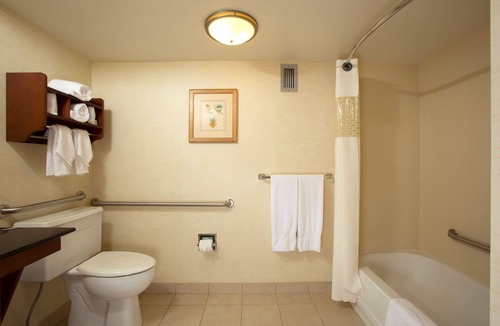 Baileys Crossroads Hotel | Hampton Inn Alexandria/Pentagon South