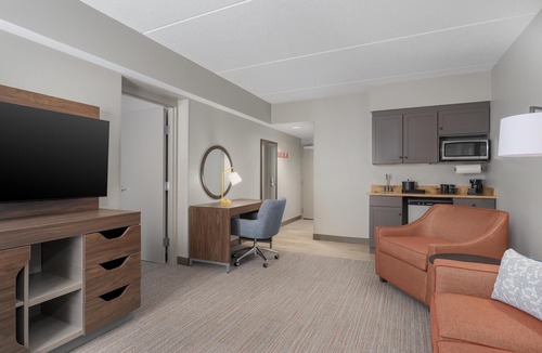 Altoona Hotel | Hampton Inn Altoona