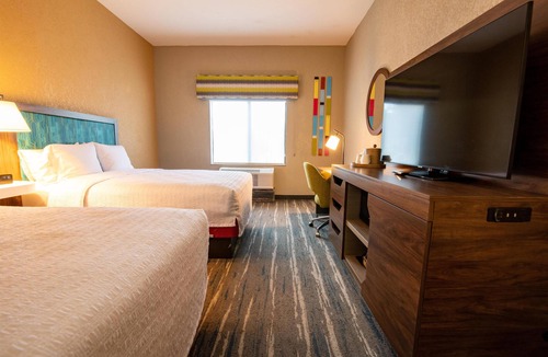College Station Hotel | Hampton Inn and Suites College Station